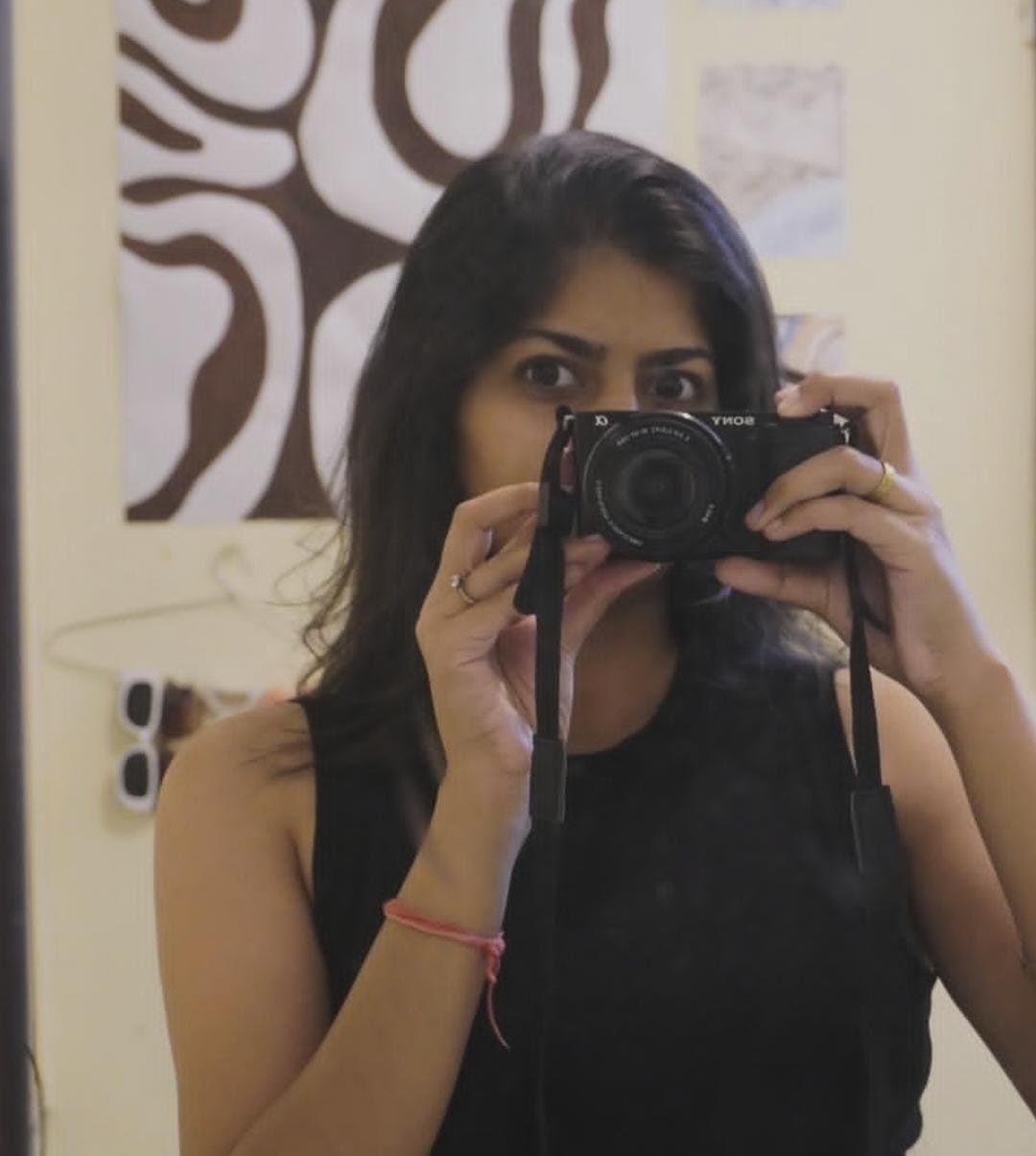 Mirror selfie with the camera